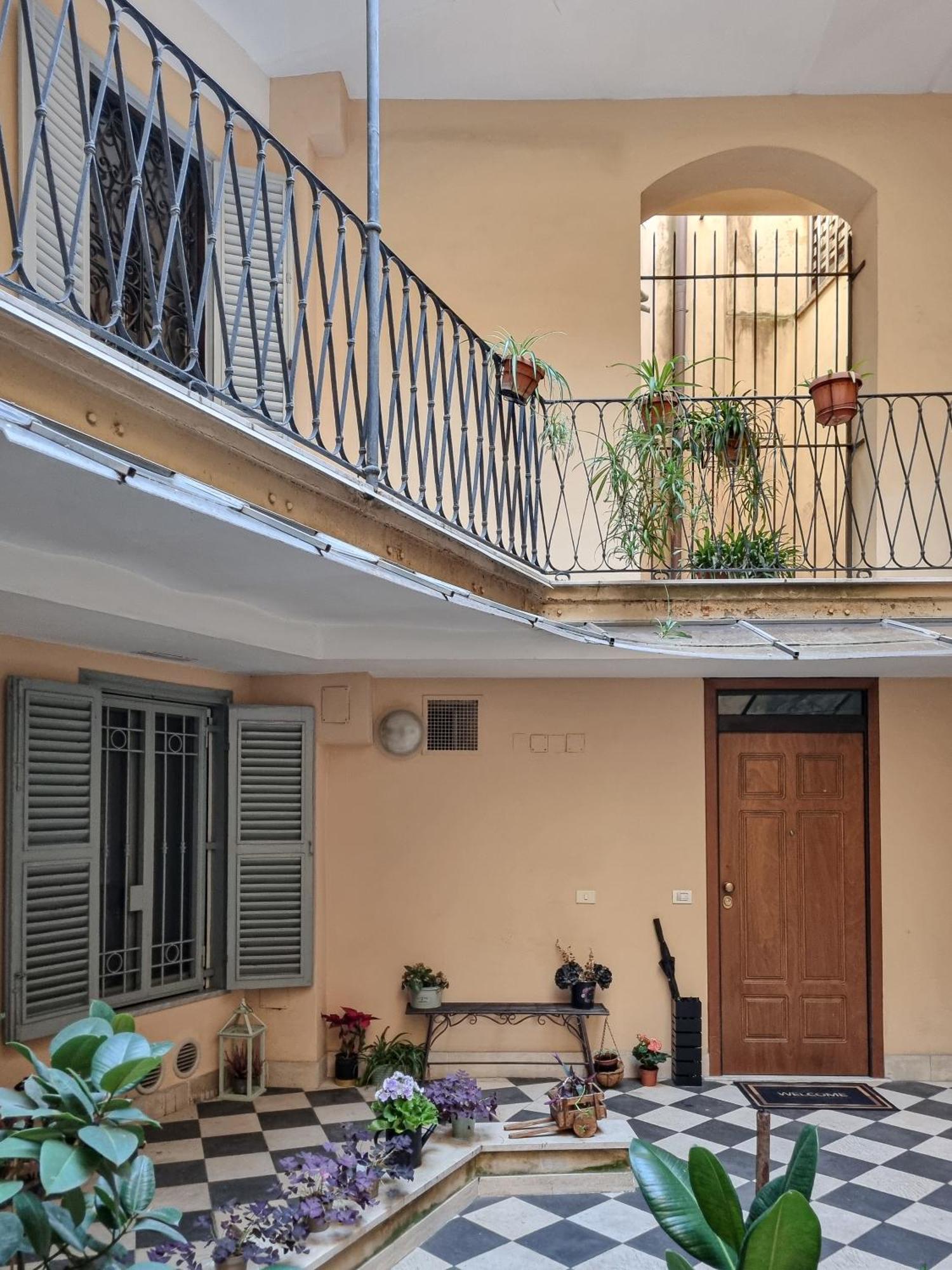 Colosseum Luxury Suite Rome Exterior photo